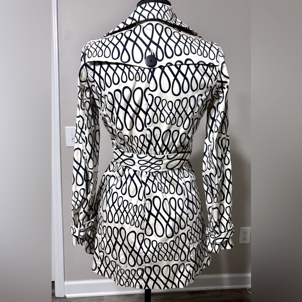 Vertigo Paris Infinity print trench coat - Picture 4 of 9